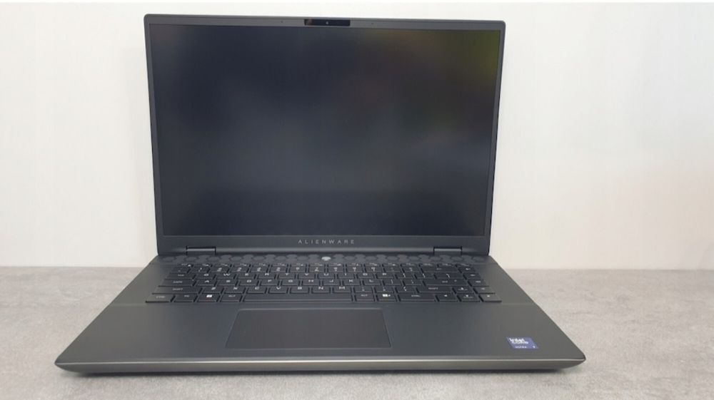 ALIENWARE M16 R2, 4 TB, RTX 4070, Ultra 7, 64 Gb Ram
