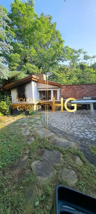 Къща в Варна-Аспарухово площ 310 цена 508000