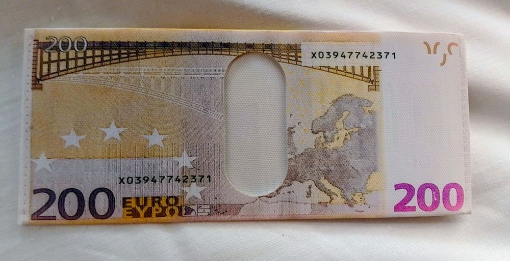Портмоне 100 ,200,500 евро винил