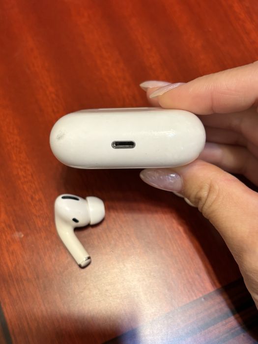 Airpods Pro 2 наушники б/у