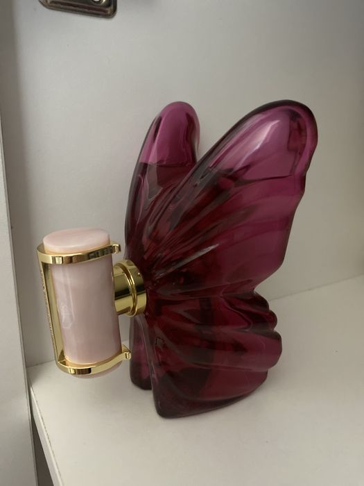 Продам духи.