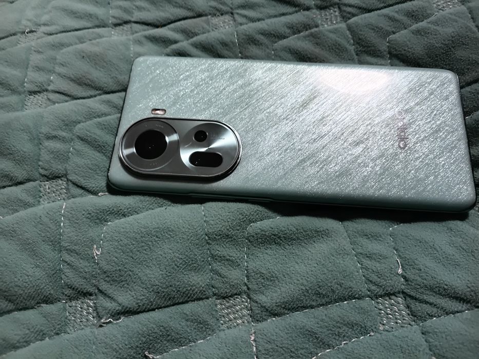 Продам или обмен Oppo reno 11 5G