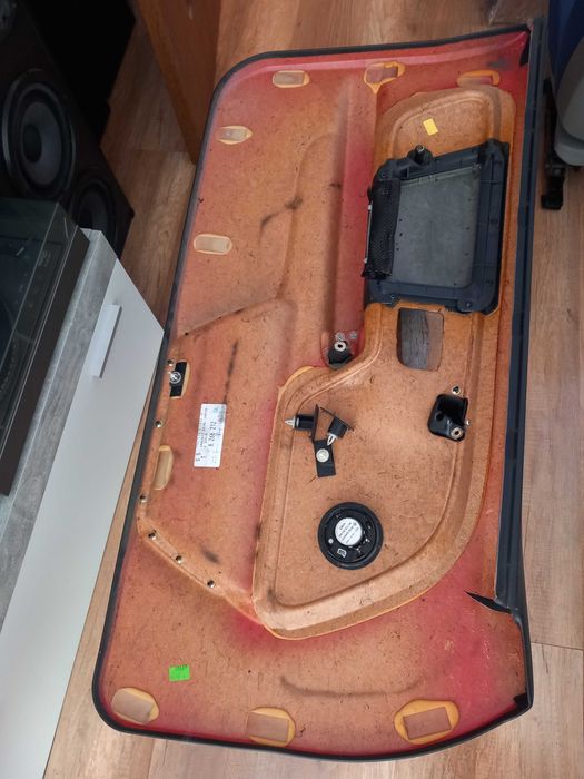 Салон за E36 Compact и много други дреболии