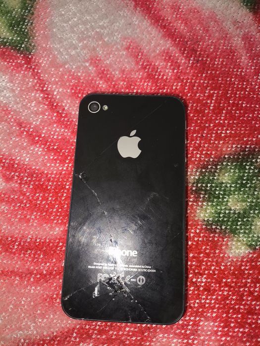 Продам Айфон 4 на запчасти