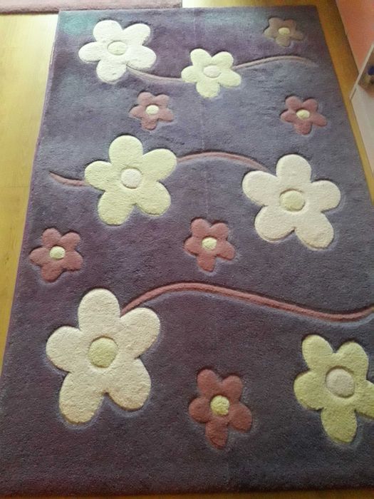 Детска секция с подарък две килимчета