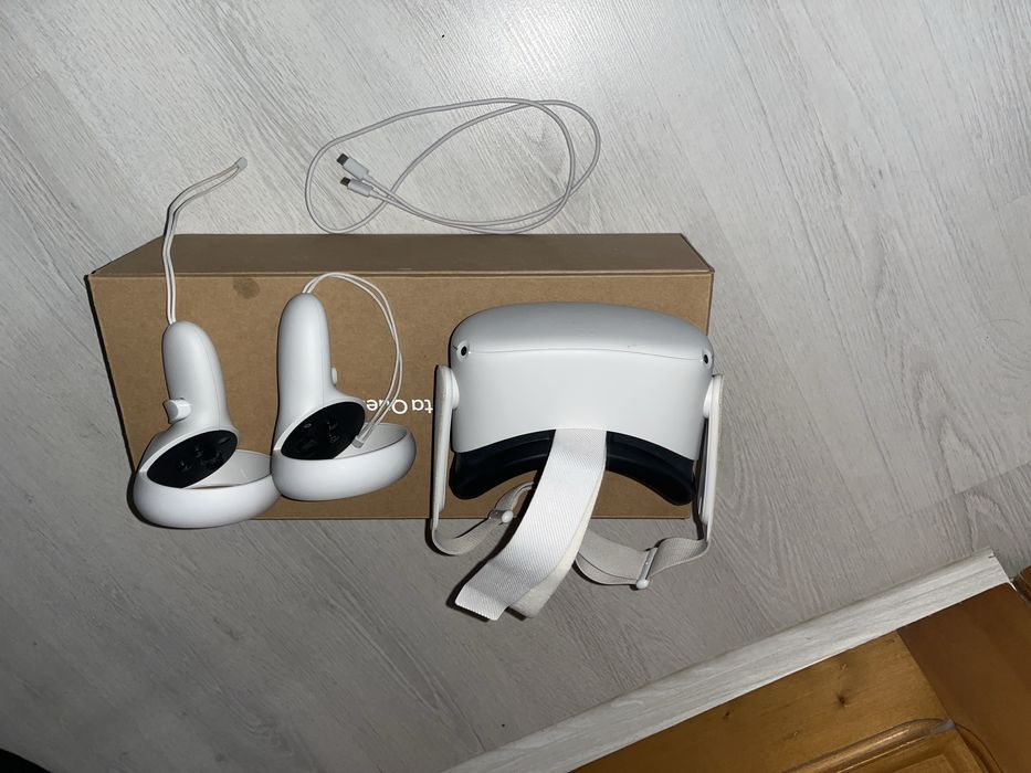 Quest 2 oculus 256 gb (Vand sau schimb cu Kukirin g2 sau g2 master)
