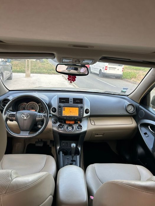 Toyota RAV4 - An 2012 - 2.2 Diesel 150Cp 4x4 Automată