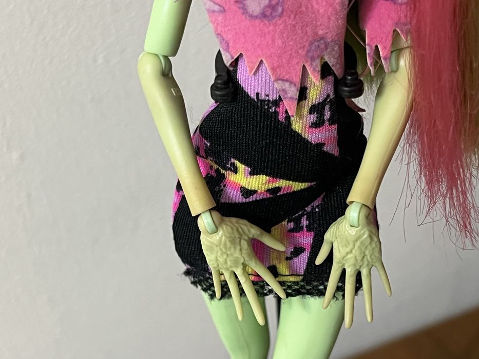 Monster high, Монстер Хай кукла, Венера