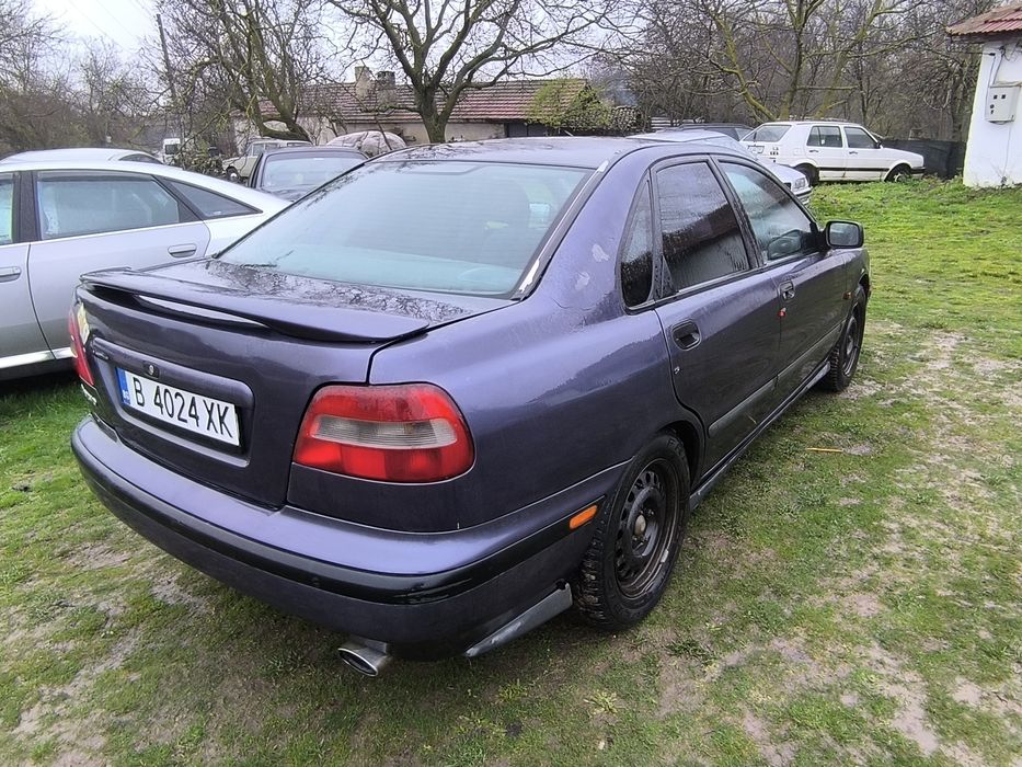 Волво с40 1.8-115к.