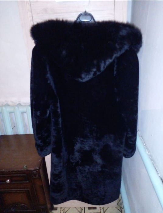 Продам шубу натуральная цигейка