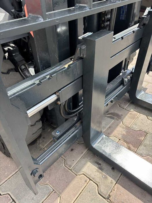 Stivuitor - Motostivuitor Linde H25T-01 New Generation FREELIFT An fabricație: 12/2022