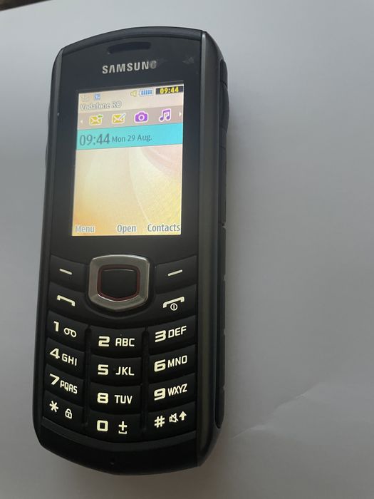 Telefon Samsung GT-B2710 ,liber retea, rezistent socuri