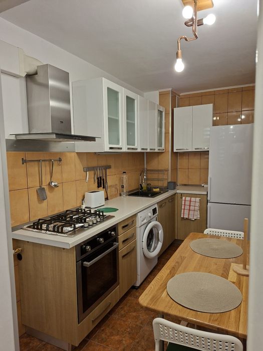 PF inchiriez apartament 2 camere Strand - Posta de inchiriat  chirie parter