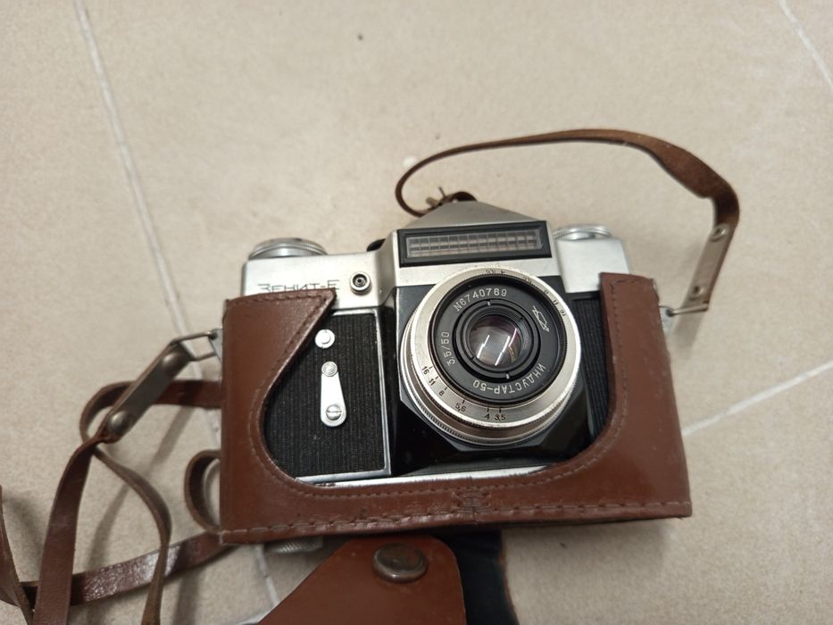 Добър ден, продавам фотоапарат Зенит