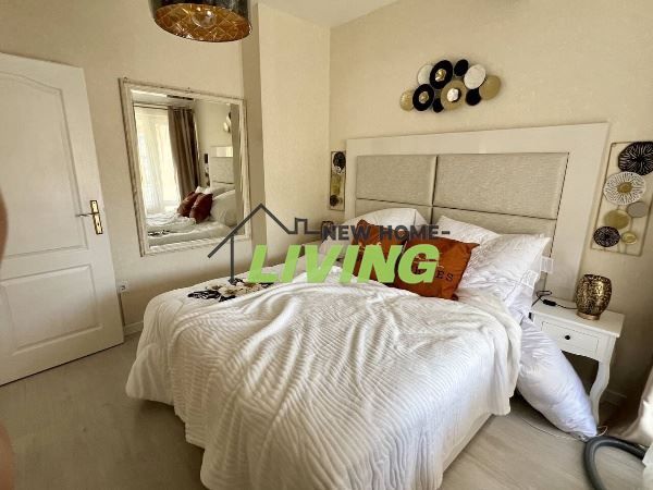 Продава се Тристаен апартамент в Пловдив, Център - 114 кв.м за 2588 €/кв.м - Снимка #8