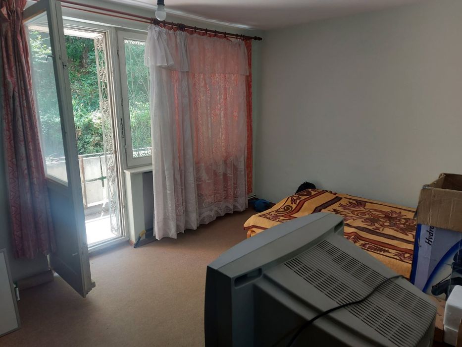 Dau in chirie apartament cu 3 camere Tudor