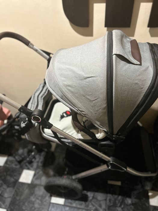 Продава се Бебешка количка 2 в 1 Lorelli