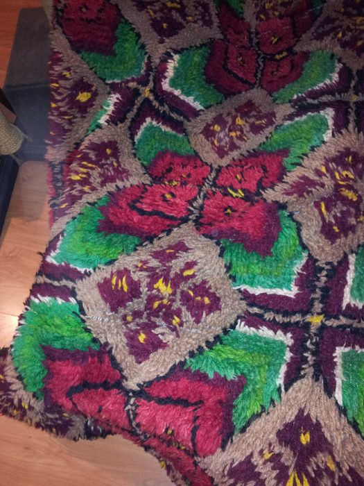 Китеник цветен 100% вълна и ръчно тъкан