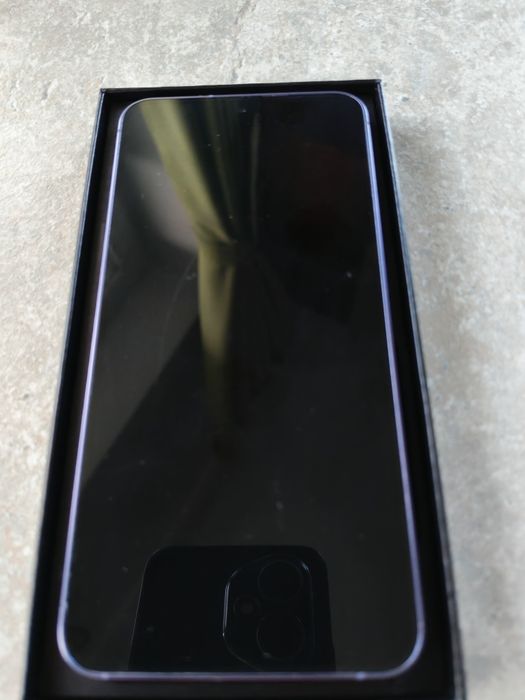 Vând Samsung S 24