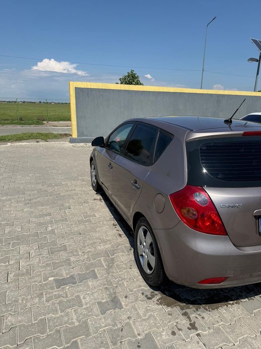 Vând Kia Cee D, 1.6 Crdti 2007