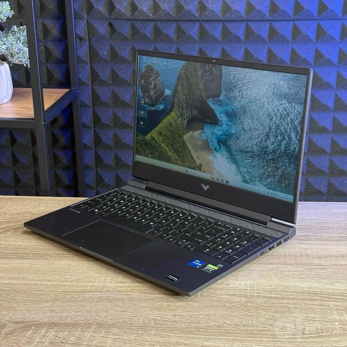 HP Victus 15-fa2082wm