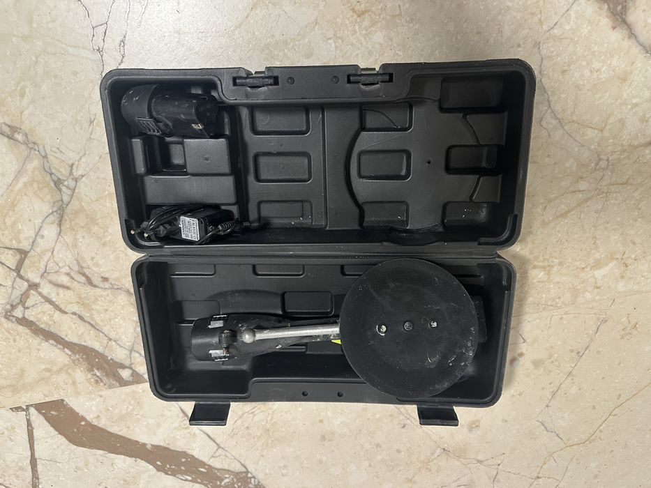 Вибратор Вендуза за плочки с батерии