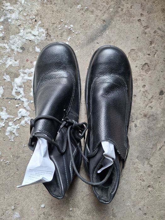 Продам сварочные ботинки 42 размер