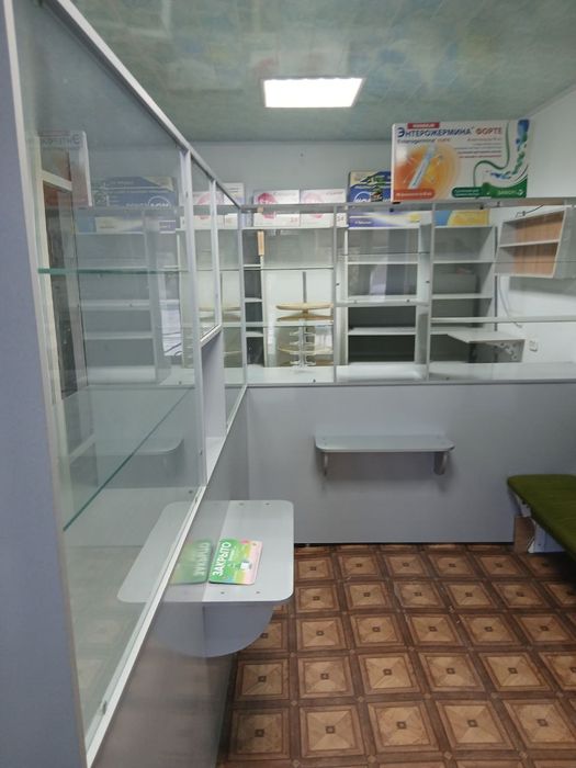 Продаётся аптечная мебель