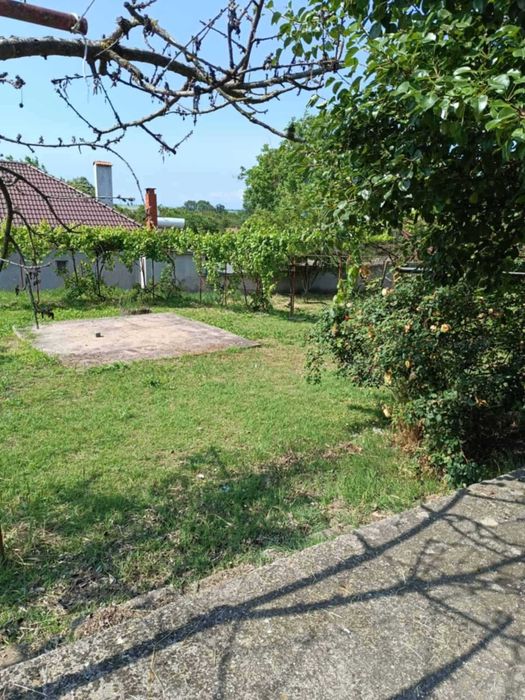 Дава се под наем Етаж от къща в с. Ковачица, Област Монтана - 1000 кв.м за 382.5 € - Снимка #7