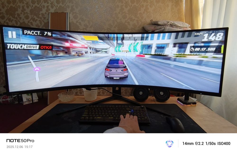 i7-14700KF 64GB RTX 5070 49" 240Hz Monitor