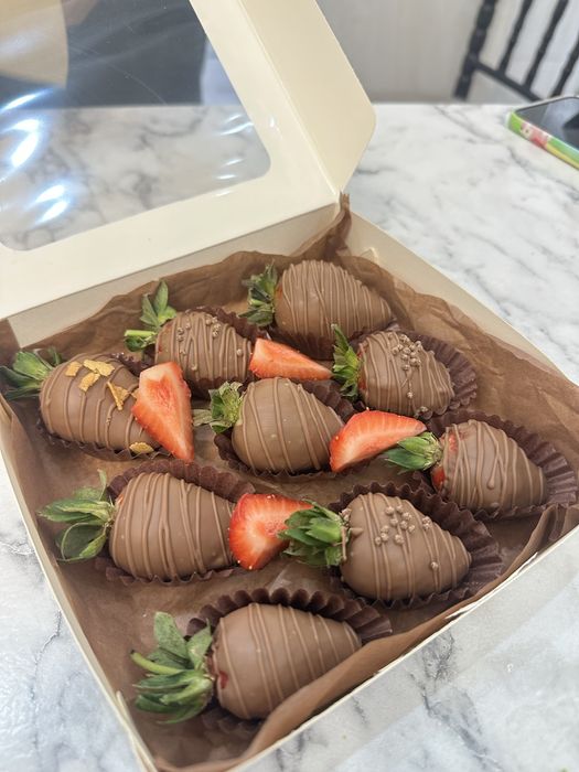 клубника в шоколаде