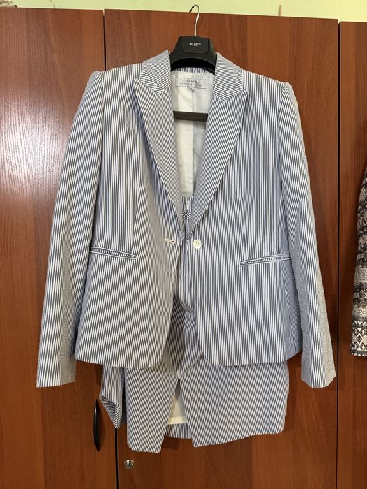 Tahari пиджак и юбка