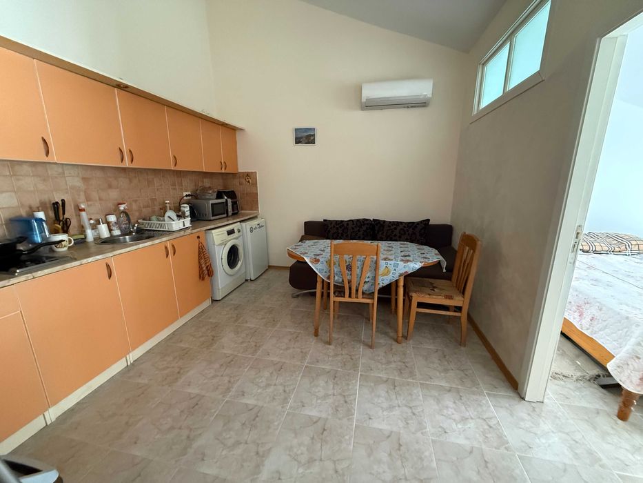 Продава се Двустаен апартамент в к.к. Слънчев бряг - 63 кв.м за 655 €/кв.м - Снимка #3