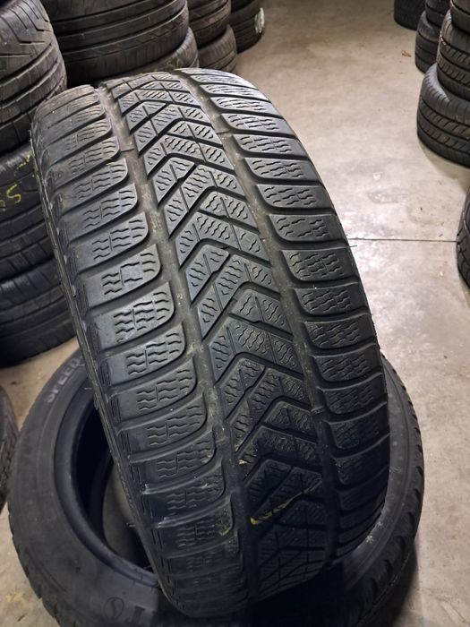 1XAnvelopa second iarna 235 35 R19 Pirelli 6.5mm 2021