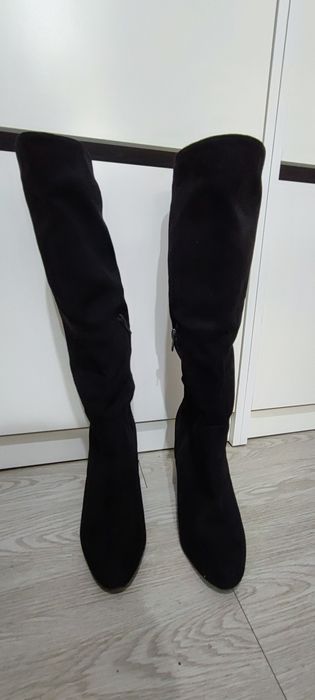 Cizme dama cu toc. Nr 36