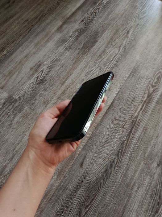 Продам iphone 13 pro max