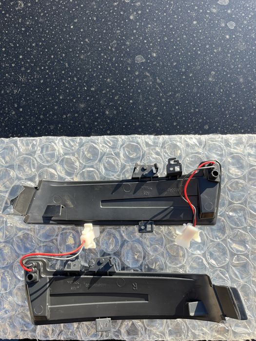 Динамични мигачи за Mercedes