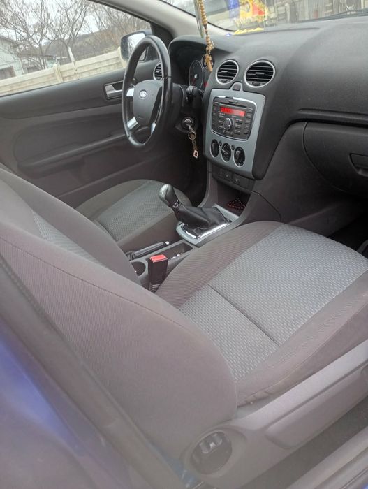 Vând Ford focus !