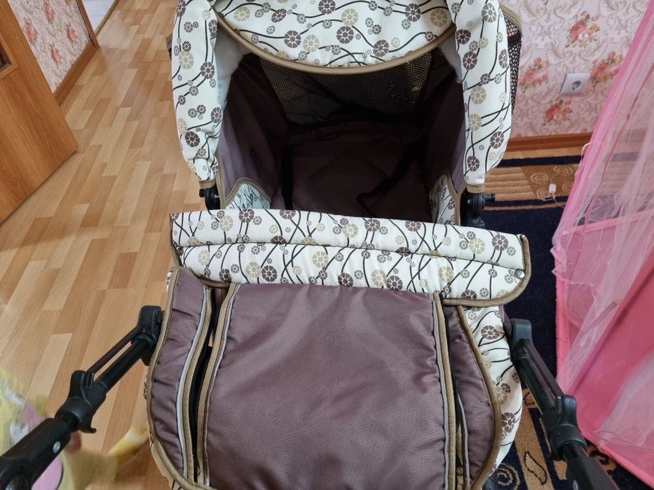 Детская коляска на все сезоны