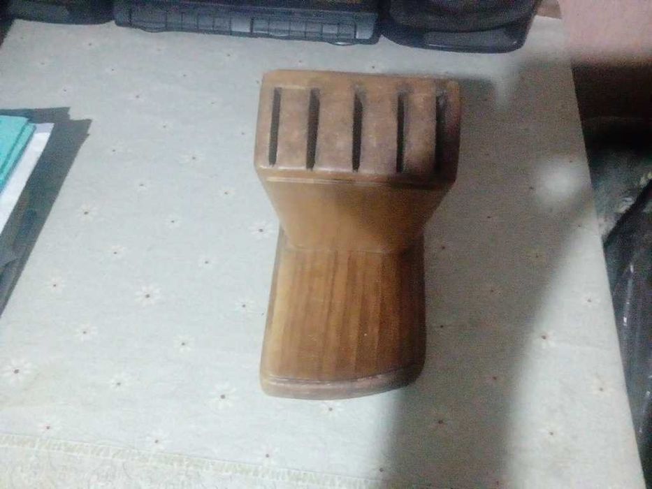 Подставка для ножей продам недорого