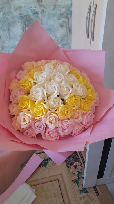 Букеты из мыльных роз.