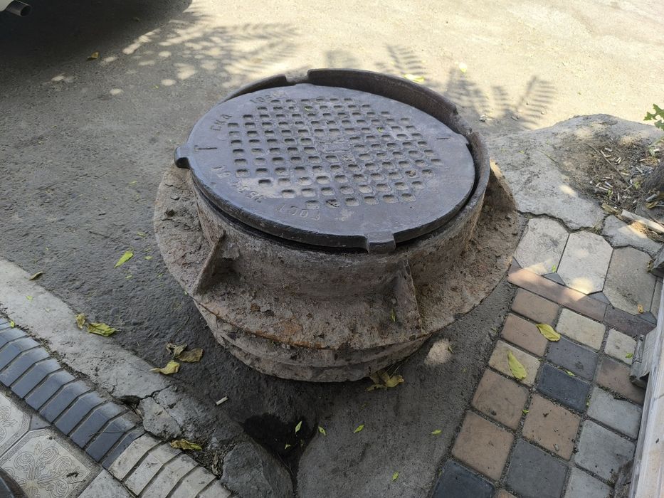 Колодец советский чугун