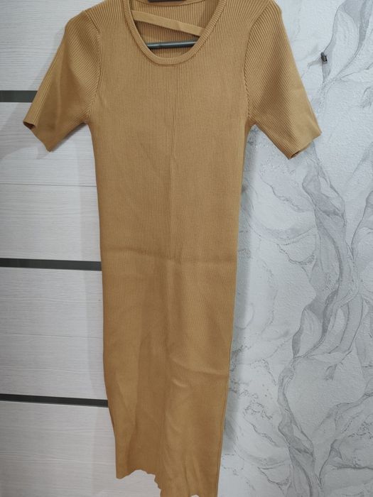 Женская одежда, платье