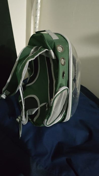 Зоотовары (для кошек, хомяков и  попугаев )