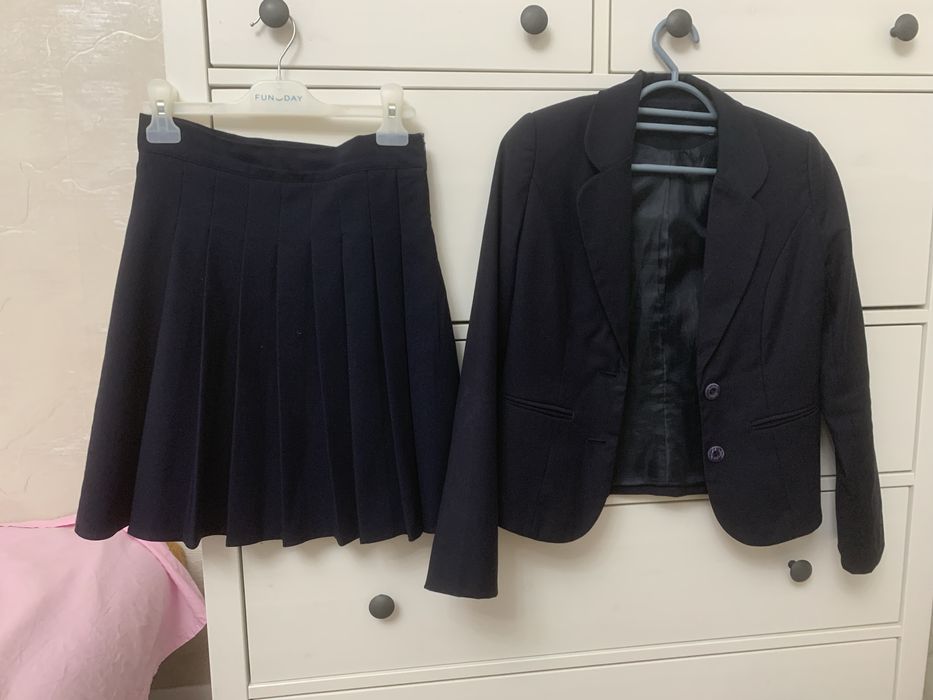 Пиджак и юбка школьные