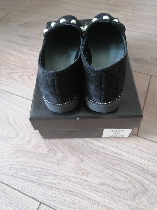 Нови дамски обувки