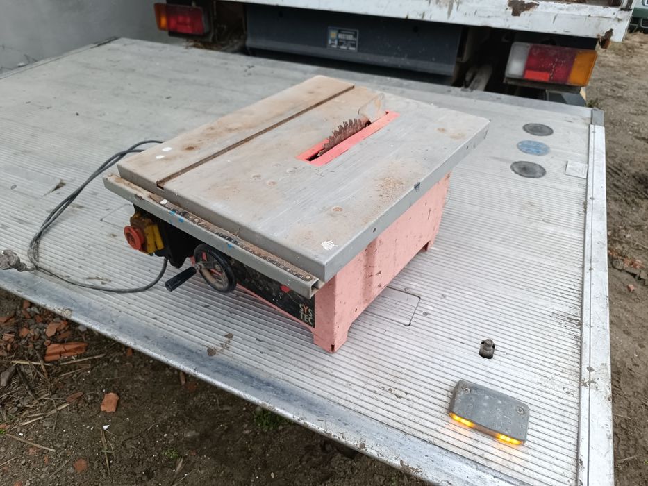 Fierăstrău circular de masă SysTec