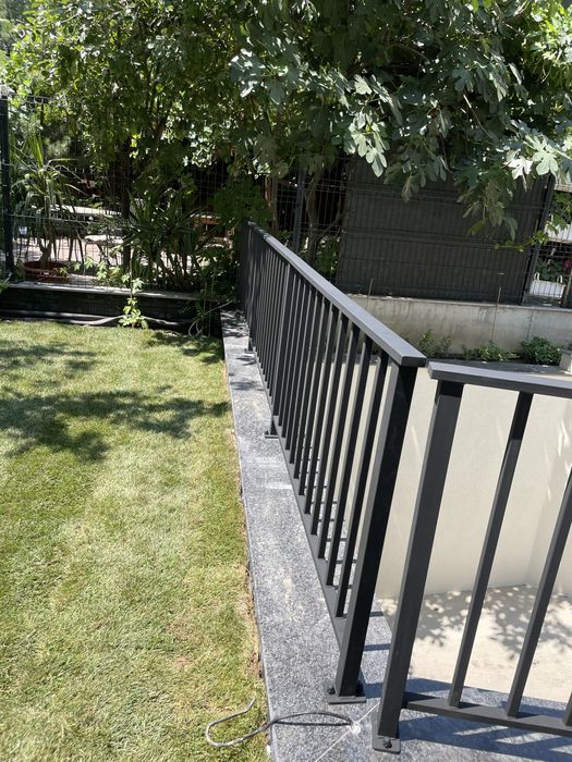 Заварчик, изработка и ремонт на метални изделия.