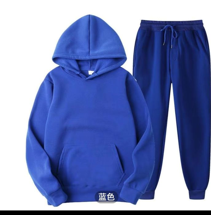 Спортивный костюм