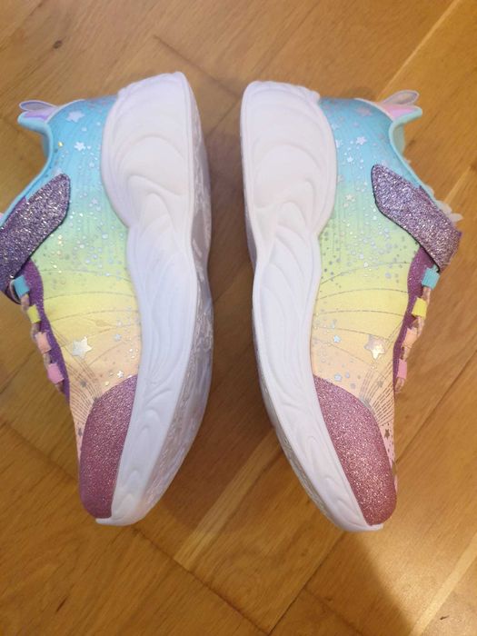 Adidas Sketchers marime 32 noi cu eticheta cu unicorn